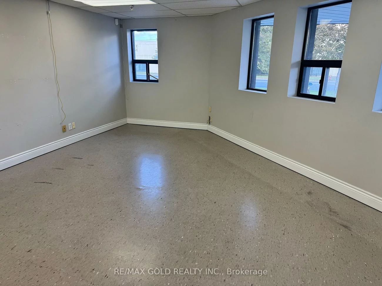 1935, Drew, Northeast, Mississauga