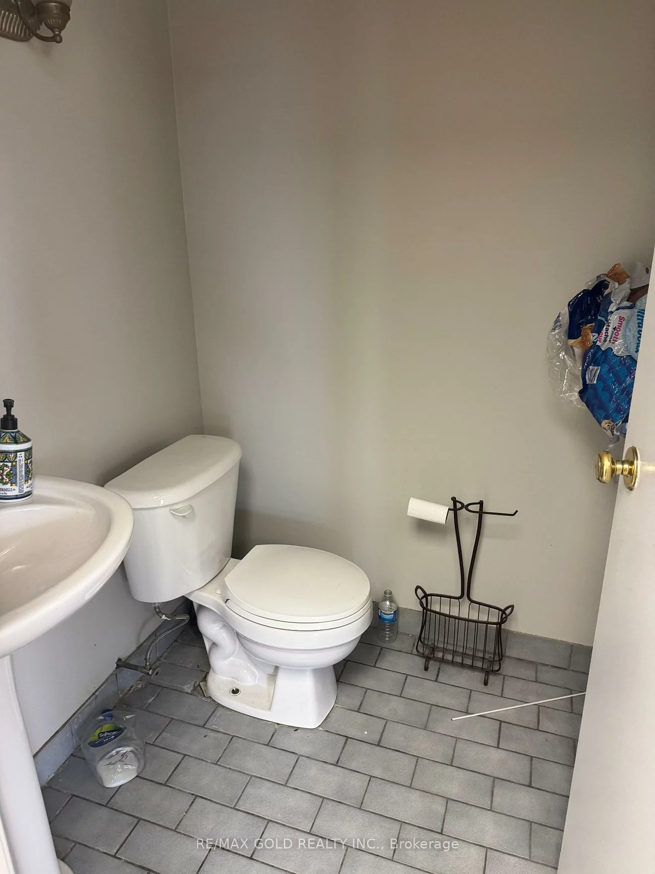 1935, Drew, Northeast, Mississauga