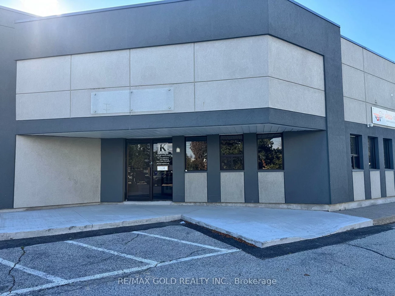 1935, Drew, Northeast, Mississauga