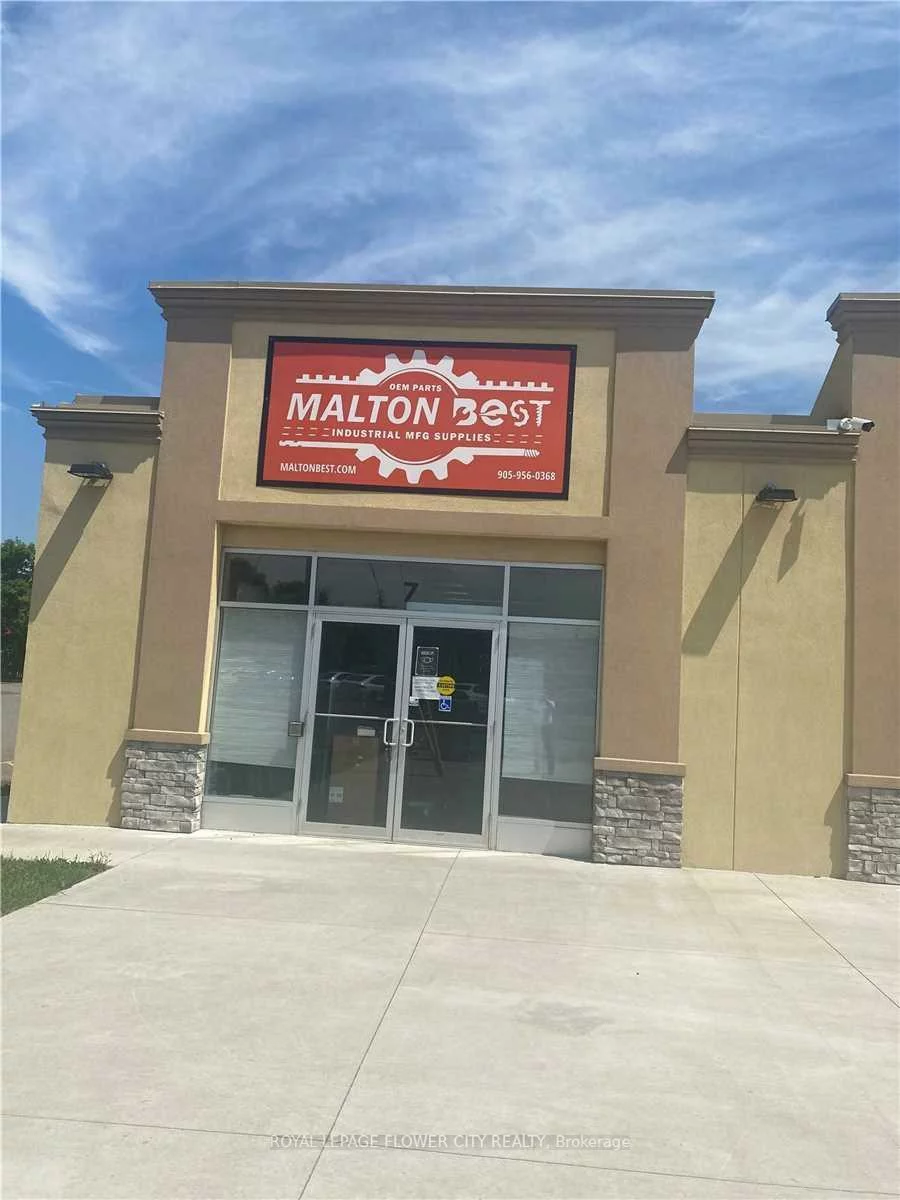 2855, Derry, Malton, Mississauga