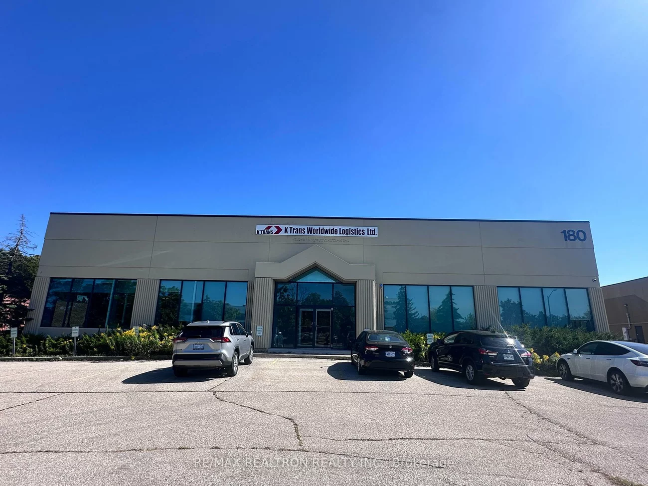 180, Traders, Gateway, Mississauga
