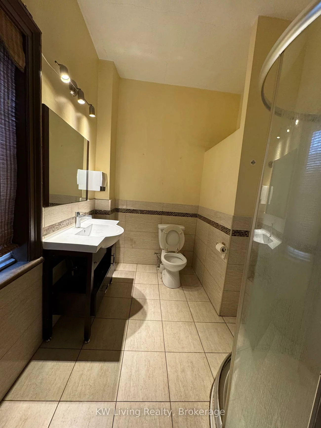 14, Dundas, Cooksville, Mississauga