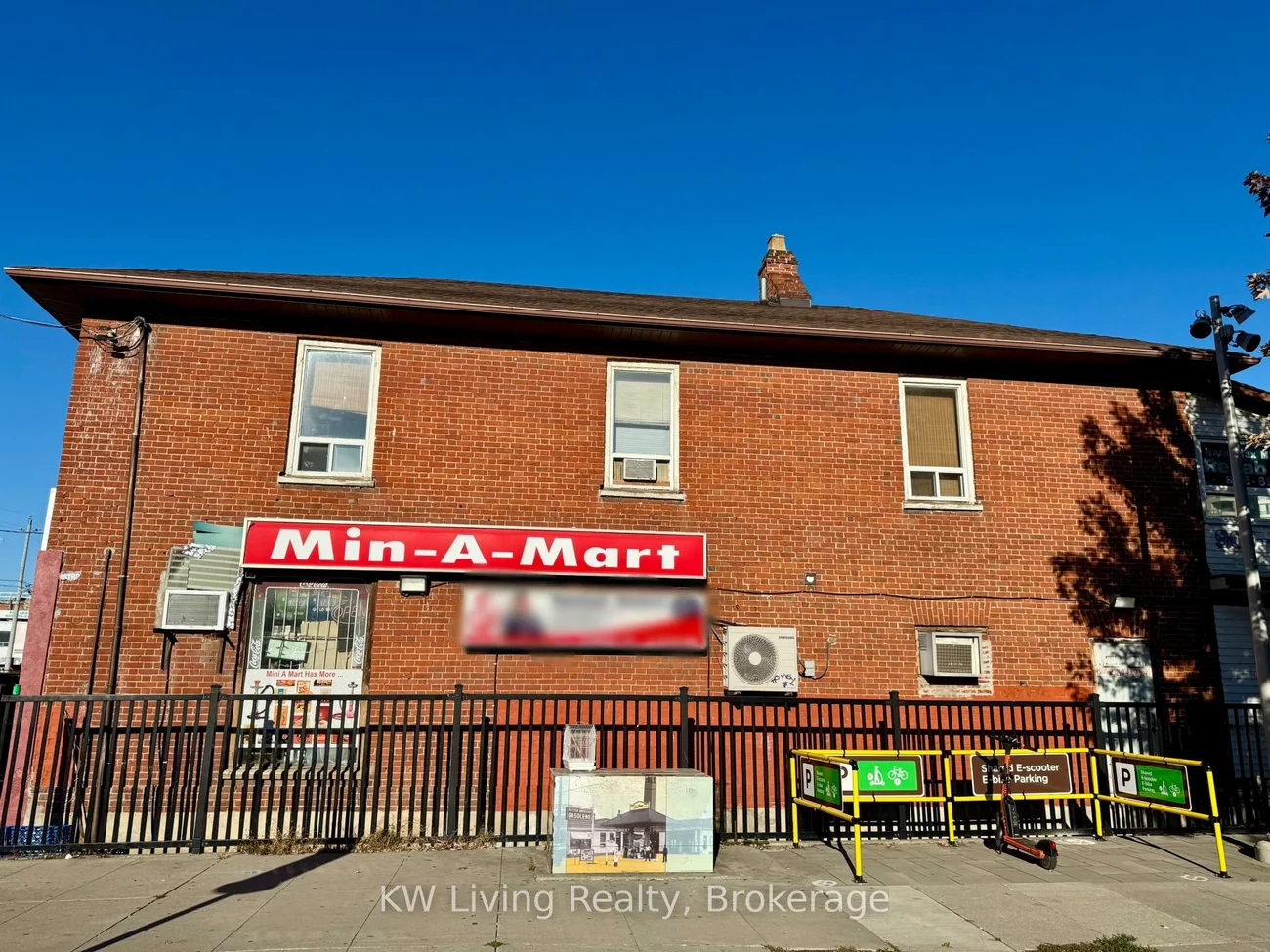 14, Dundas, Cooksville, Mississauga