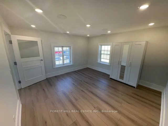 13, Thomas, Streetsville, Mississauga