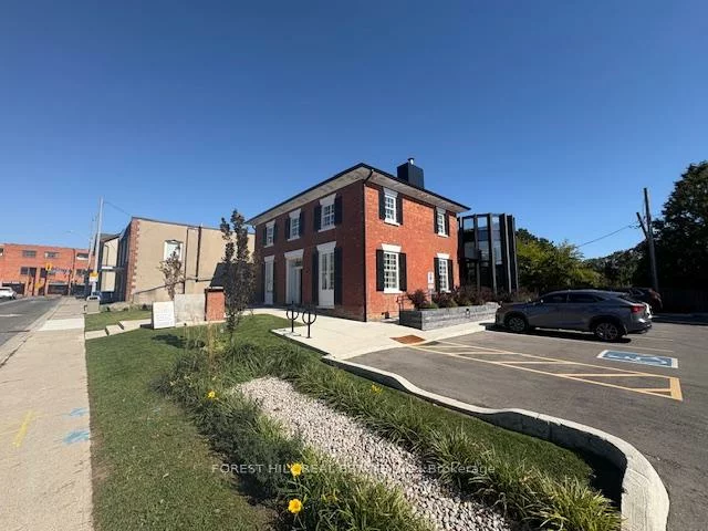 13, Thomas, Streetsville, Mississauga