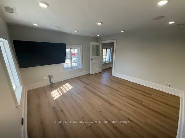 13, Thomas, Streetsville, Mississauga