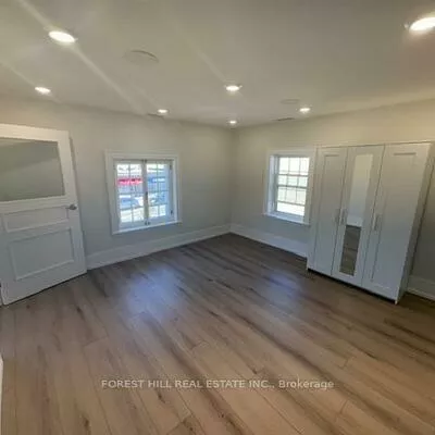 13, Thomas, Streetsville, Mississauga