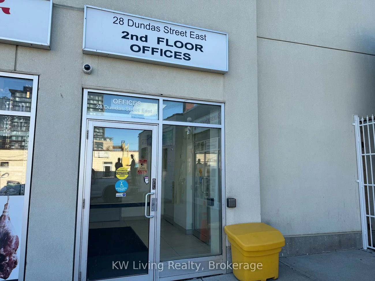 28, Dundas, Cooksville, Mississauga