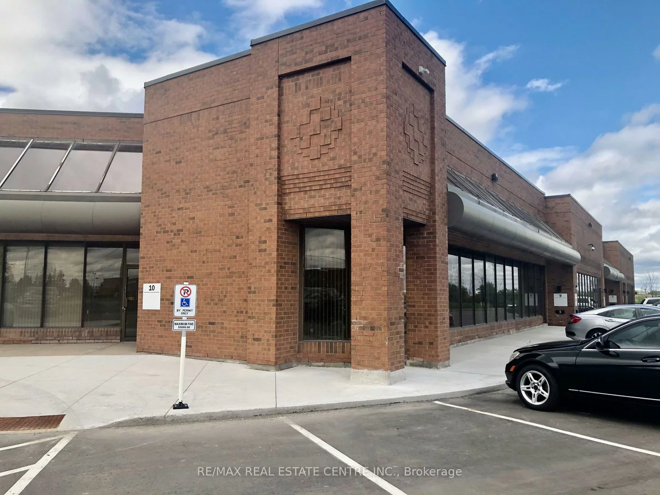 5775, Atlantic, Dixie, Mississauga