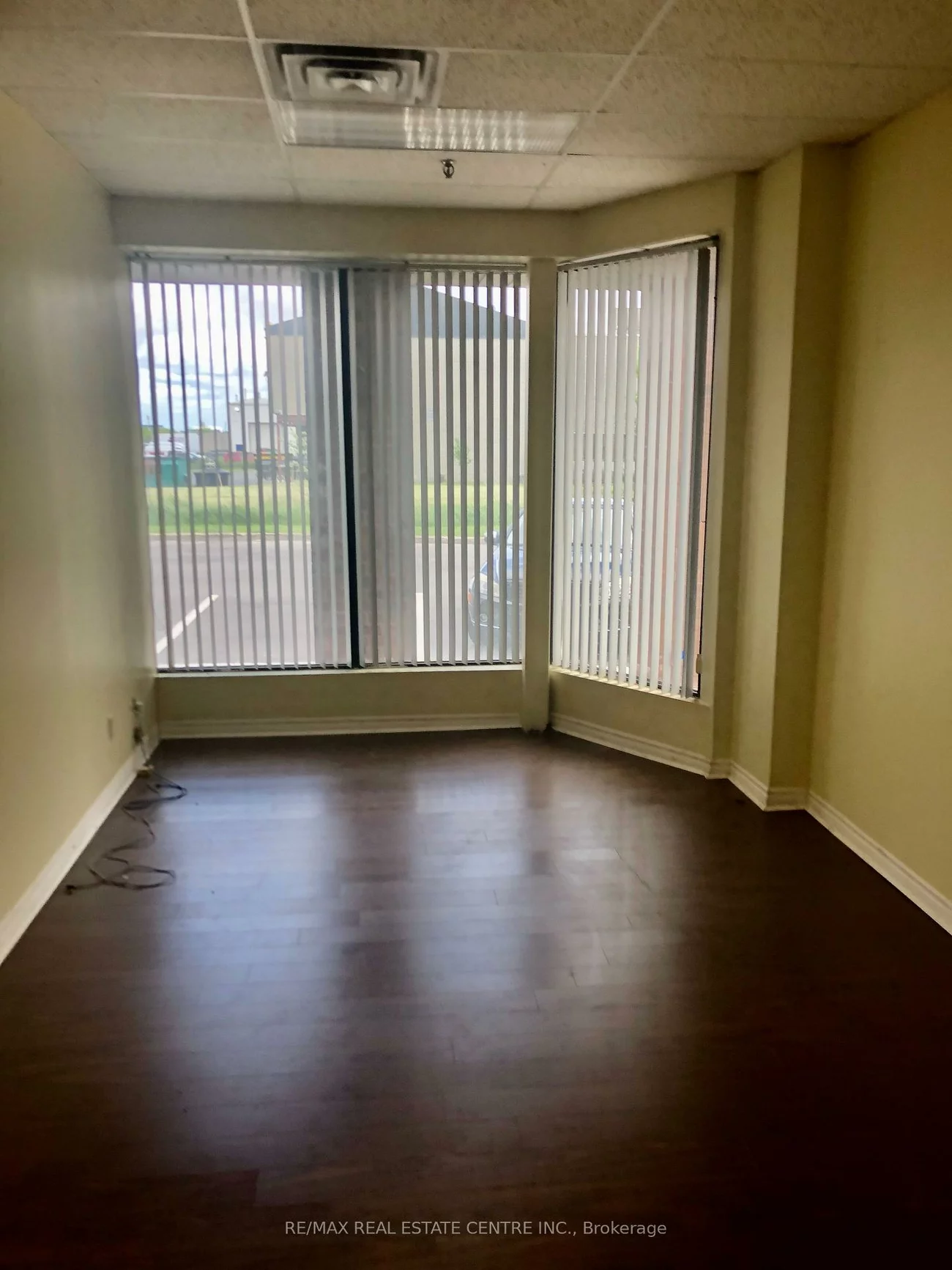 5775, Atlantic, Dixie, Mississauga