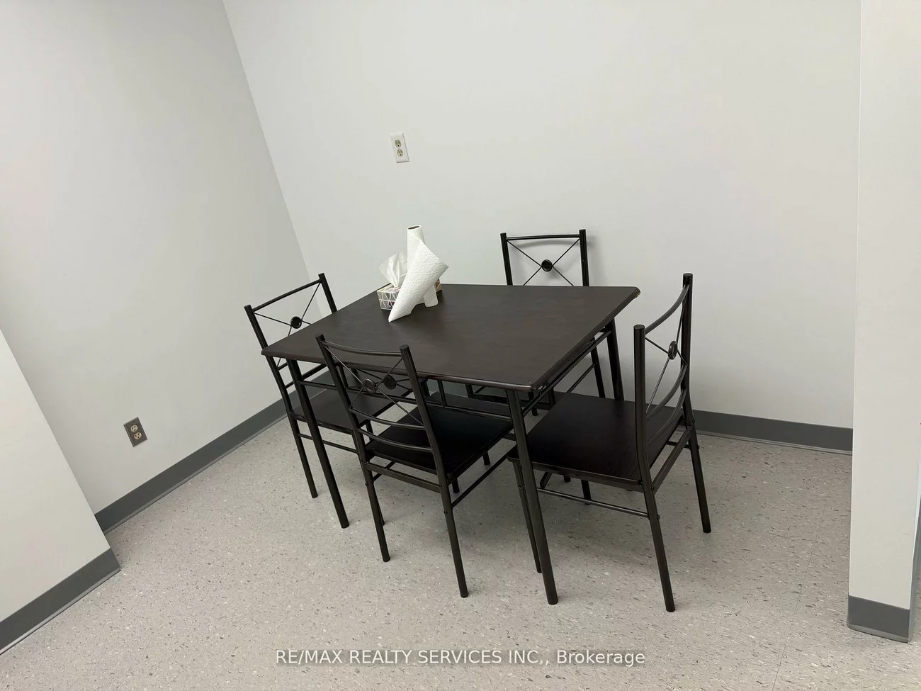 6705, Tomken rd, Northeast, Mississauga