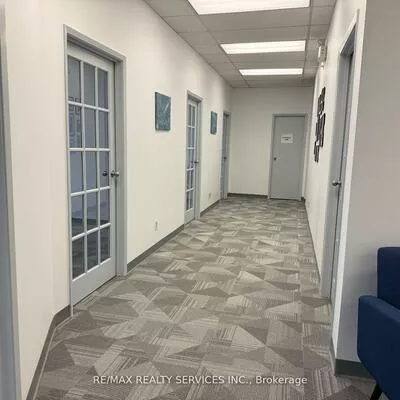 6705, Tomken rd, Northeast, Mississauga