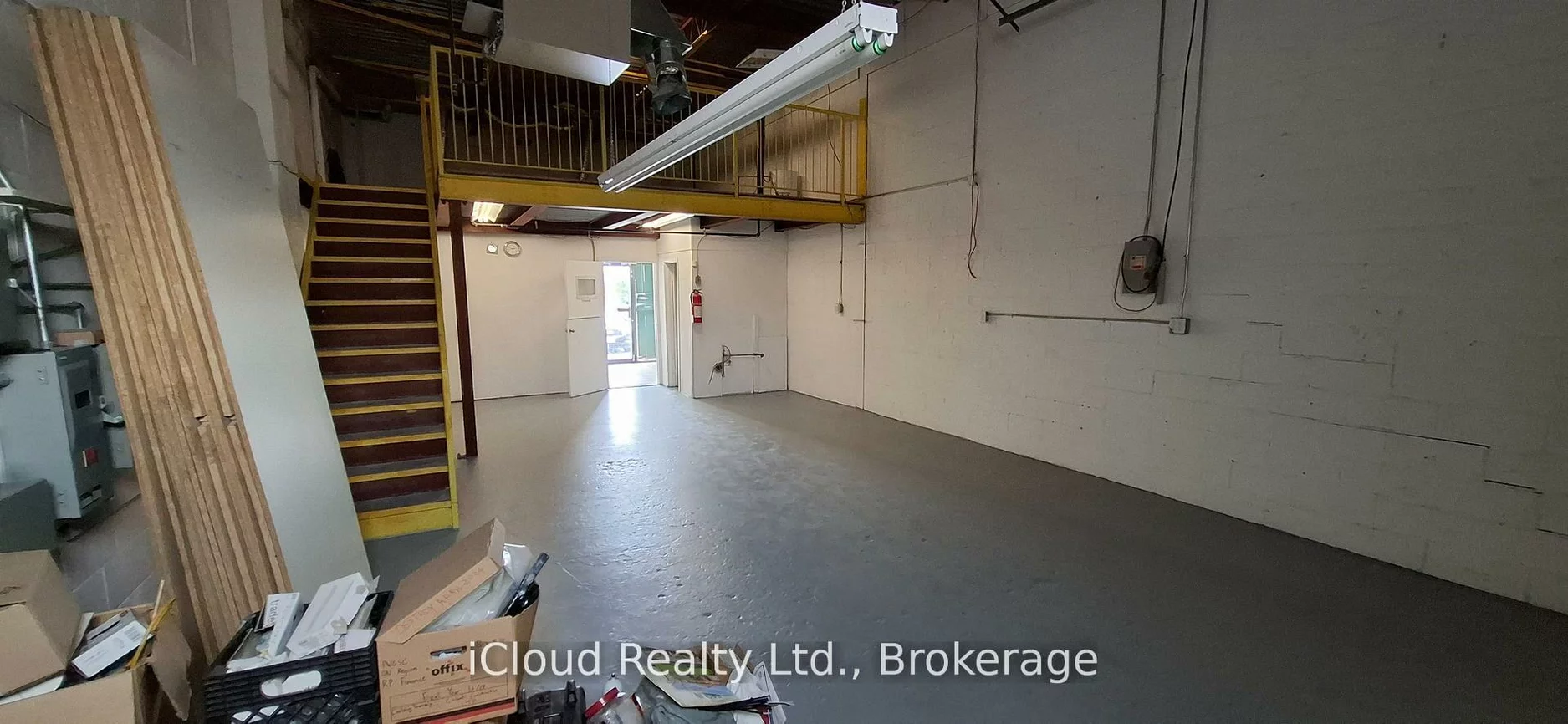 6033, Shawson, Airport Corporate, Mississauga