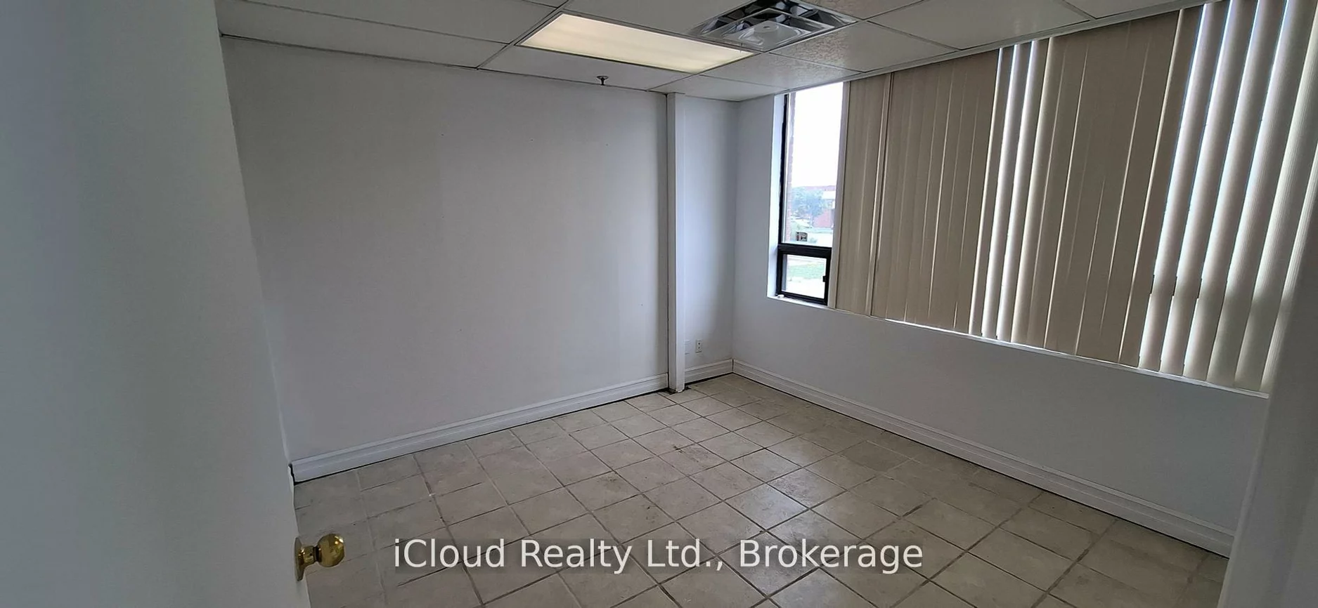 6033, Shawson, Airport Corporate, Mississauga