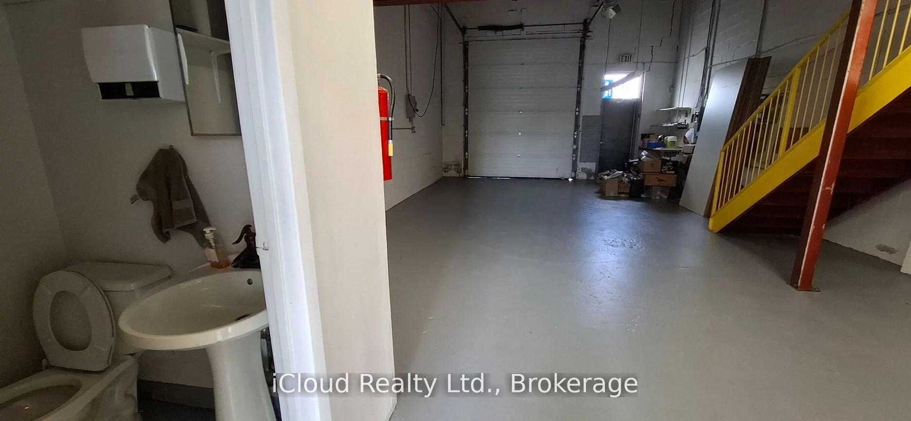 6033, Shawson, Airport Corporate, Mississauga