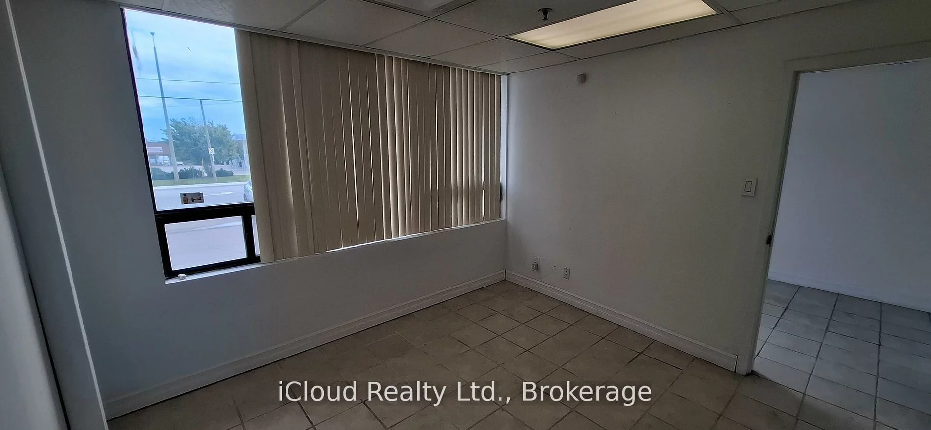 6033, Shawson, Airport Corporate, Mississauga