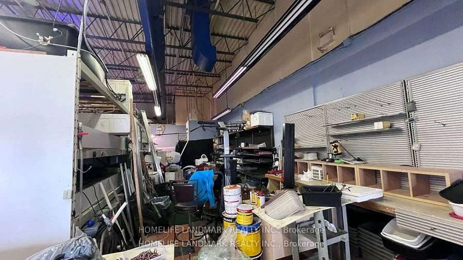 888, Dundas, Dixie, Mississauga