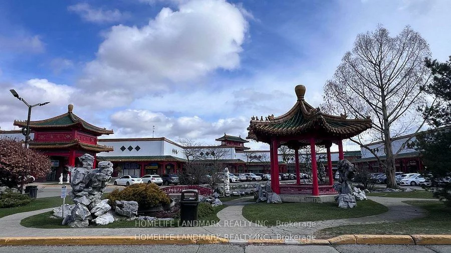 888, Dundas, Dixie, Mississauga