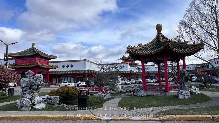 888, Dundas, Dixie, Mississauga