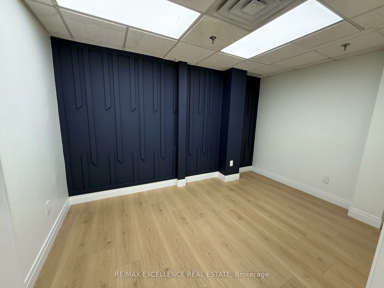 5484, Tomken, Northeast, Mississauga