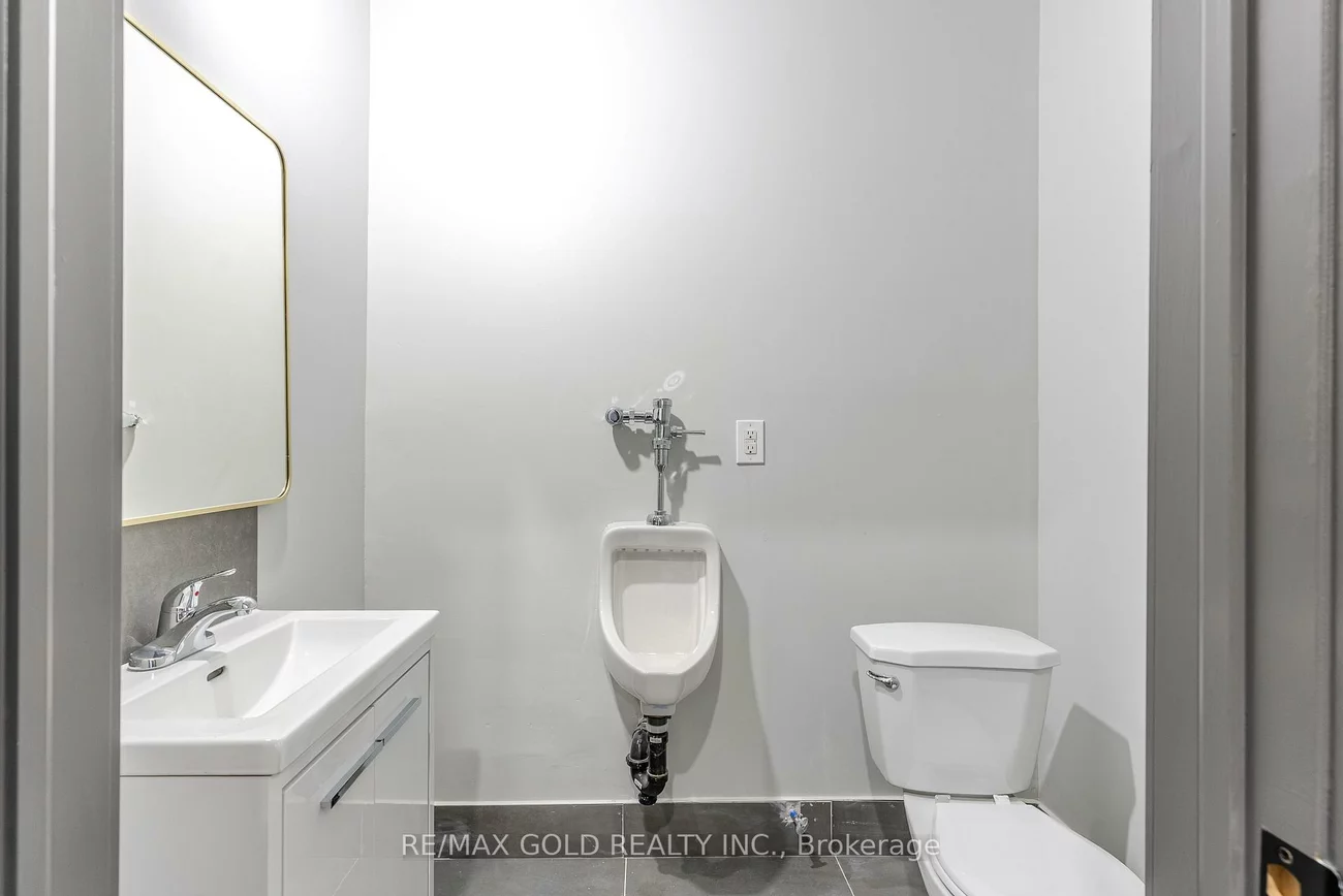 1320, Mid-Way, Northeast, Mississauga