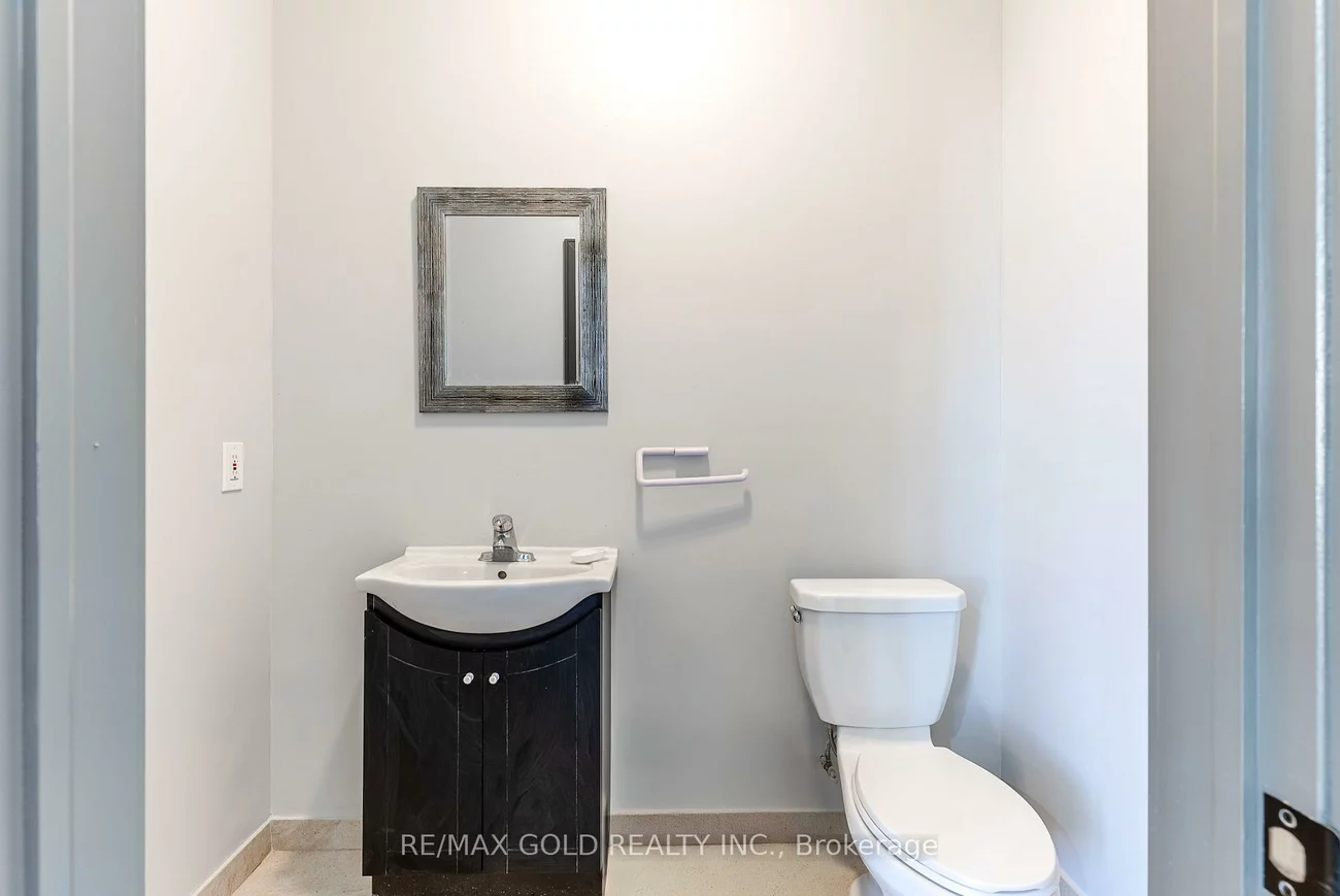 1320, Mid-Way, Northeast, Mississauga