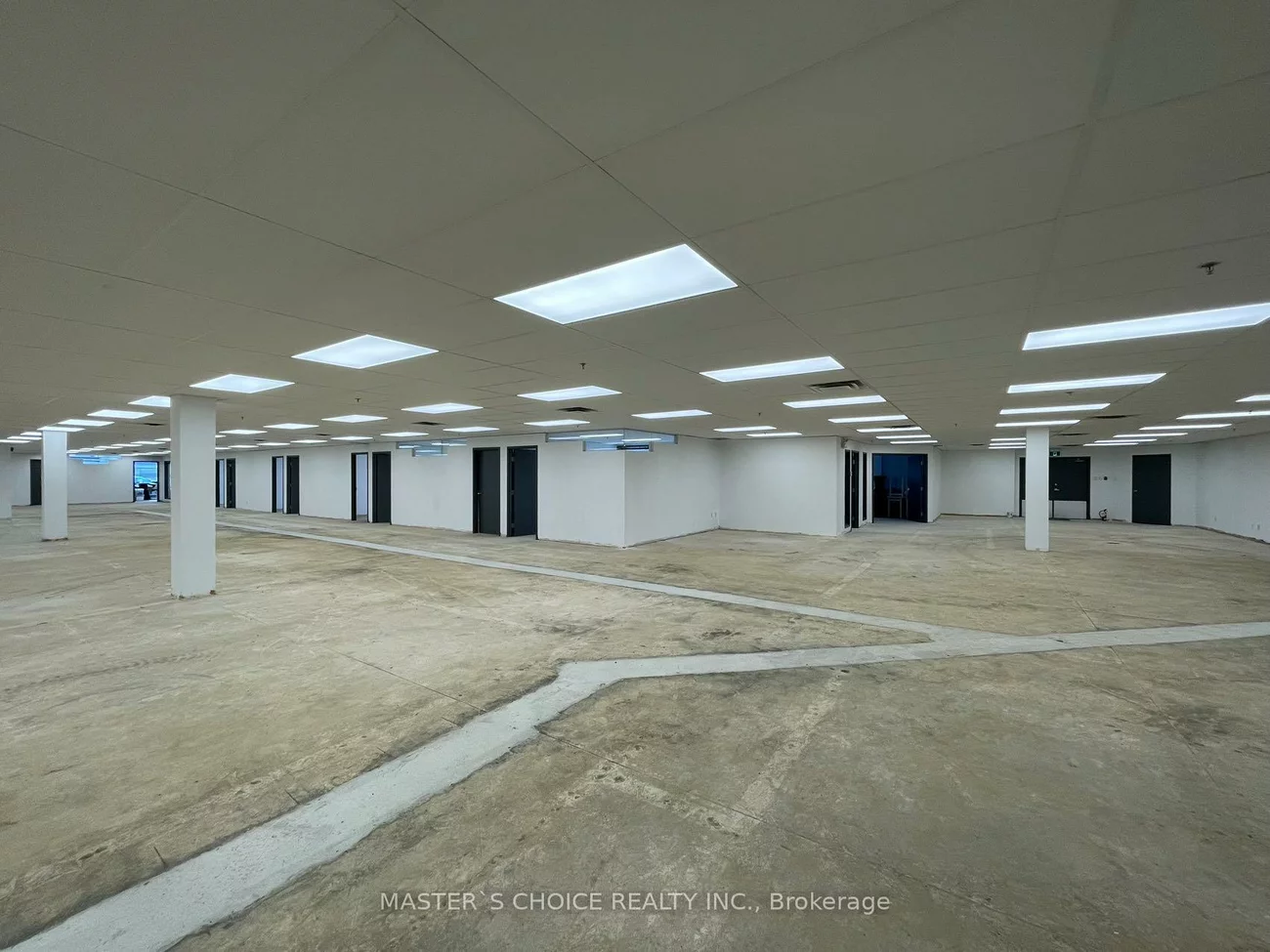 160, Traders, Gateway, Mississauga