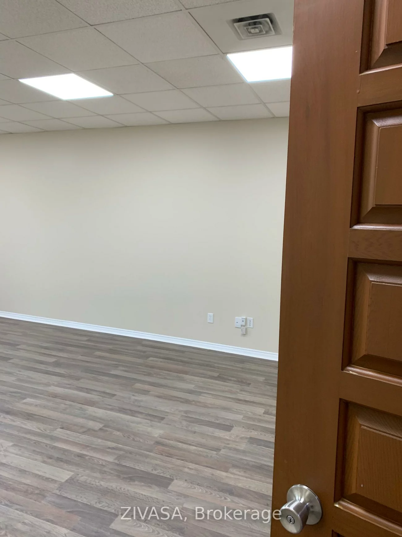 211, Watline, Gateway, Mississauga