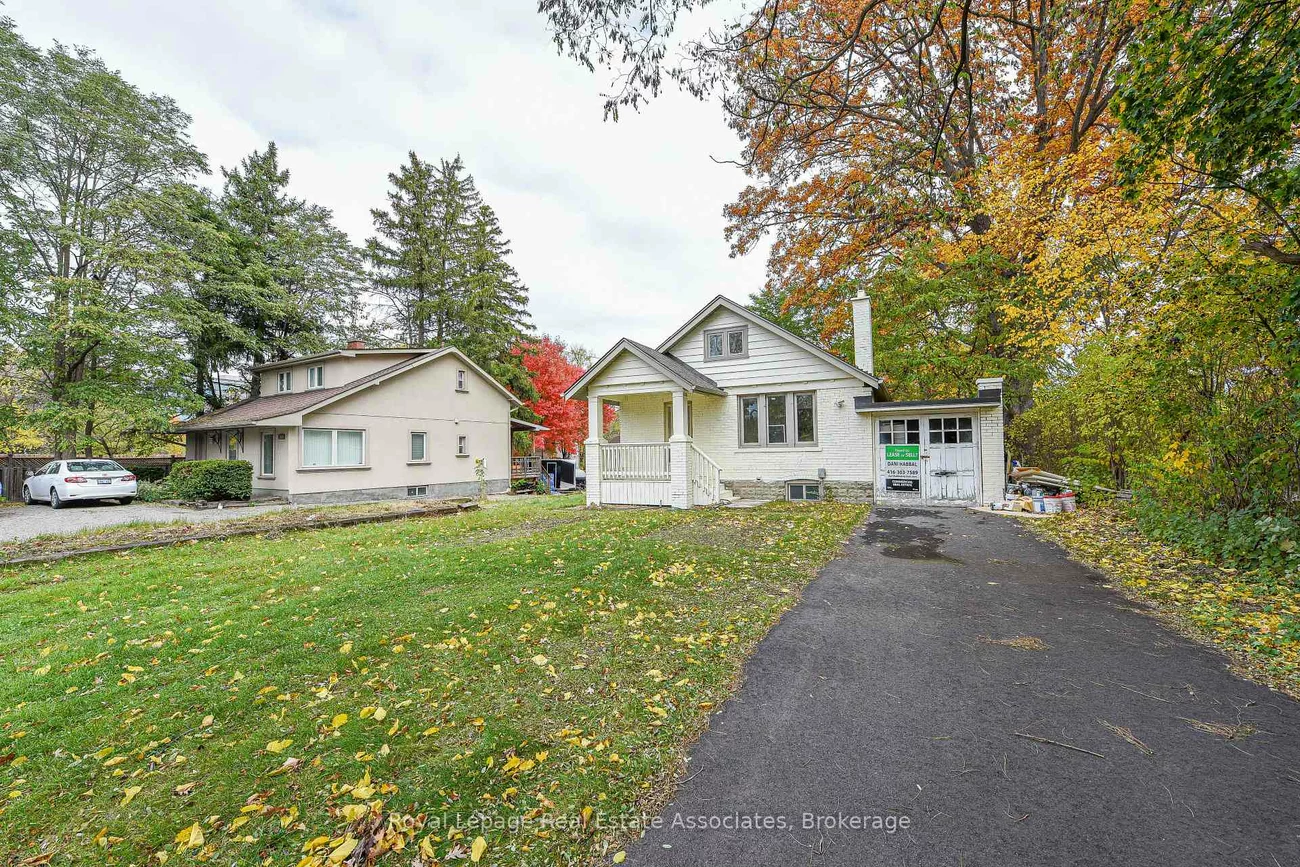 1561, Hurontario, Mineola, Mississauga