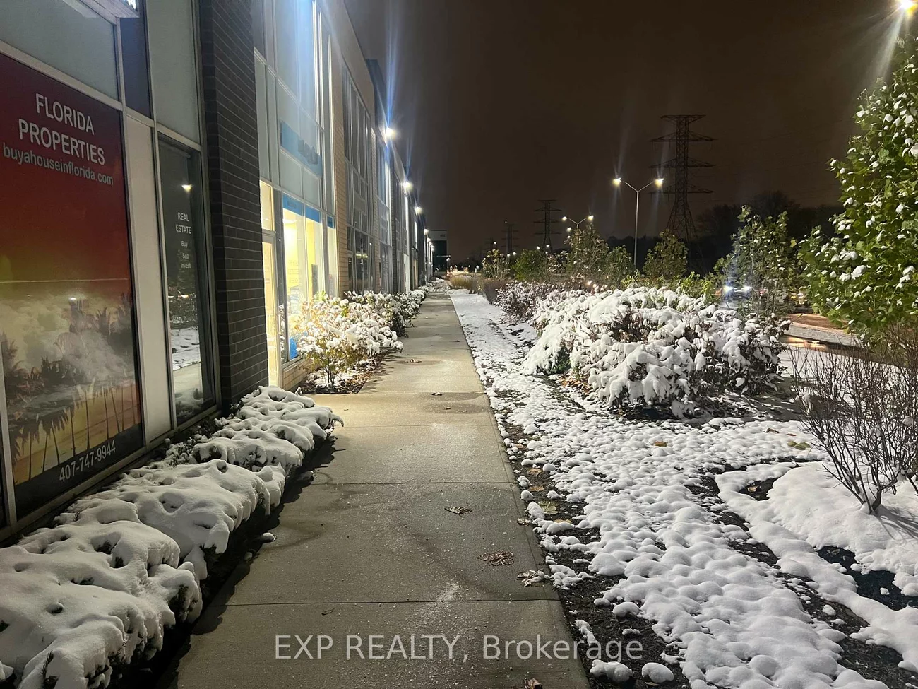 1185, Queensway, Dixie, Mississauga