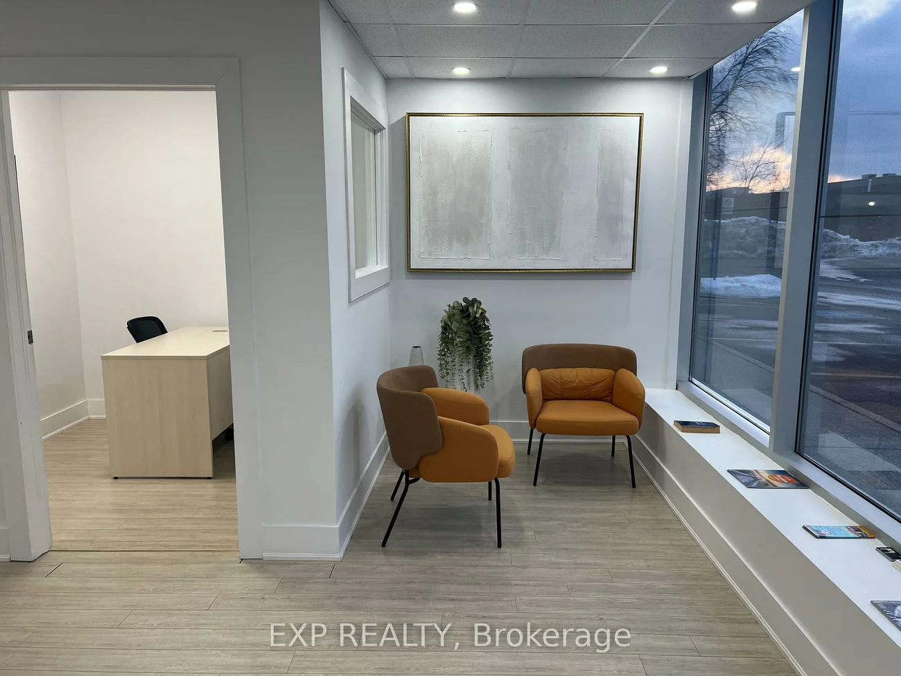 1185, Queensway, Dixie, Mississauga