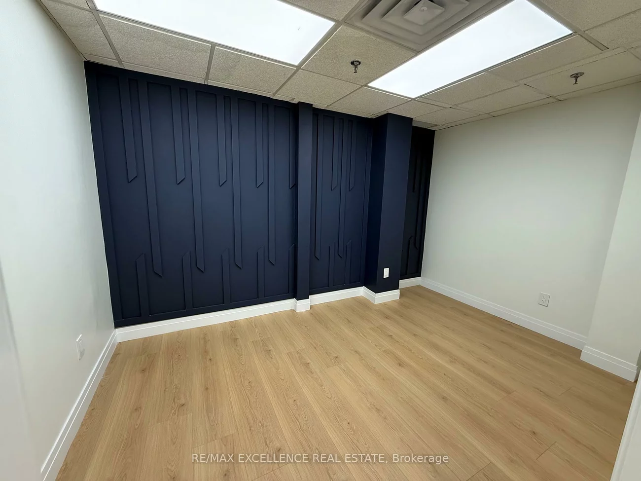 5484, Tomken, Northeast, Mississauga