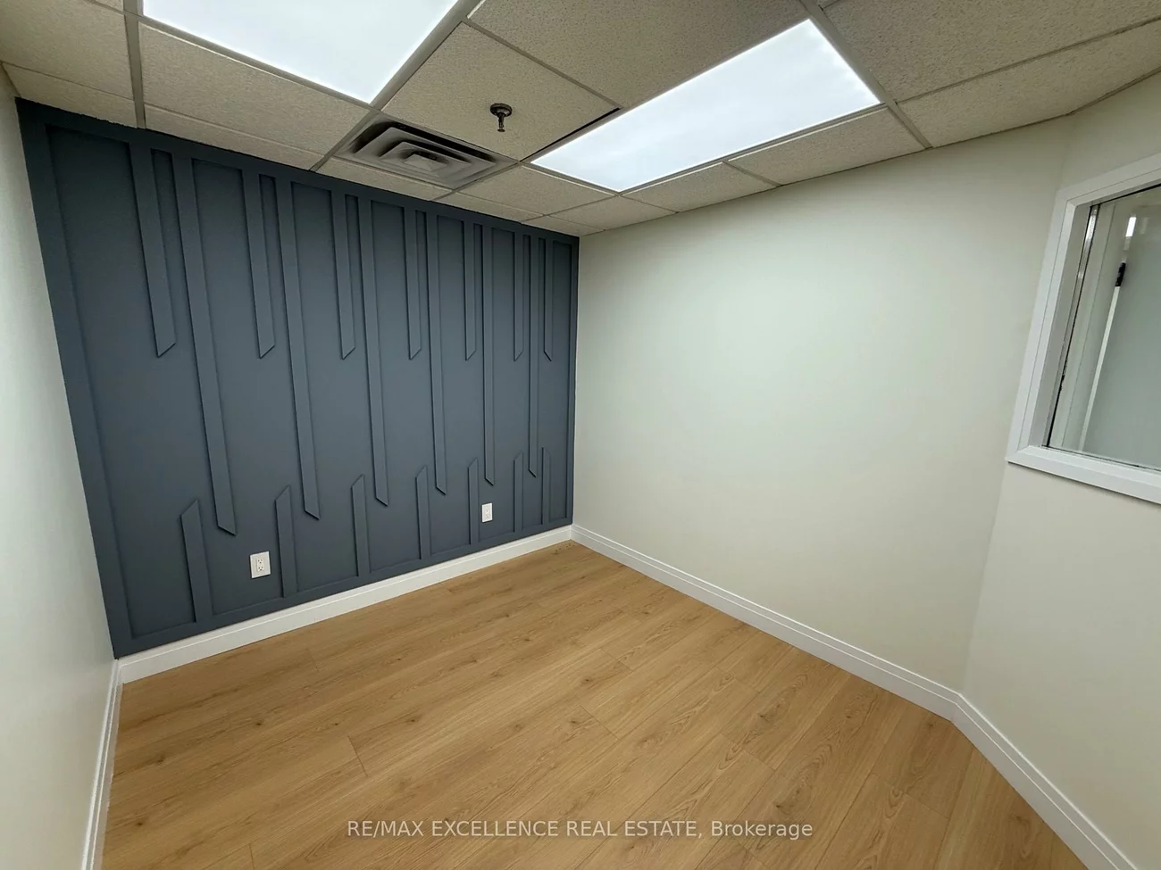 5484, Tomken, Northeast, Mississauga