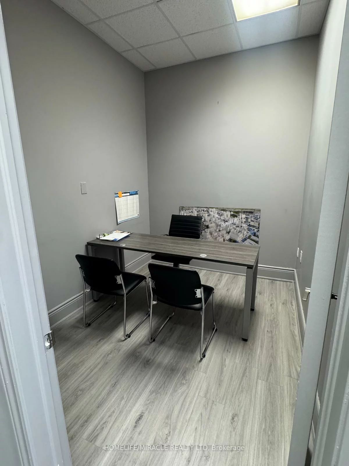 6985, Davand, Northeast, Mississauga