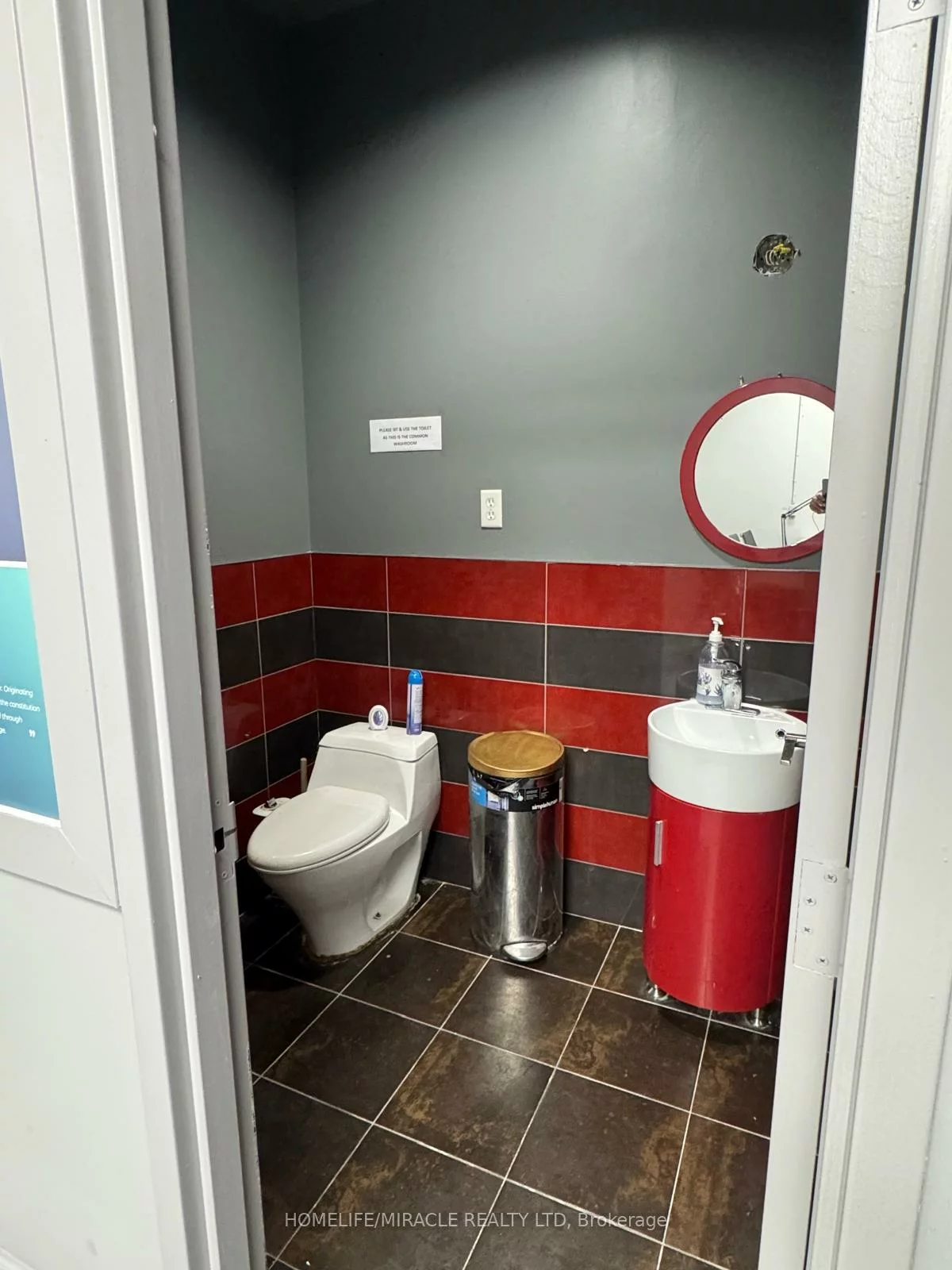 6985, Davand, Northeast, Mississauga