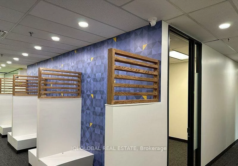 350, Burnhamthorpe, City Centre, Mississauga