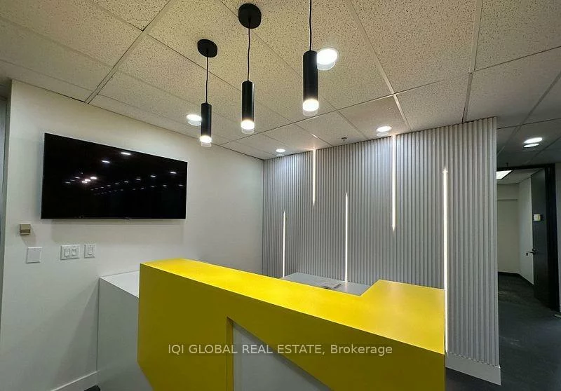 350, Burnhamthorpe, City Centre, Mississauga