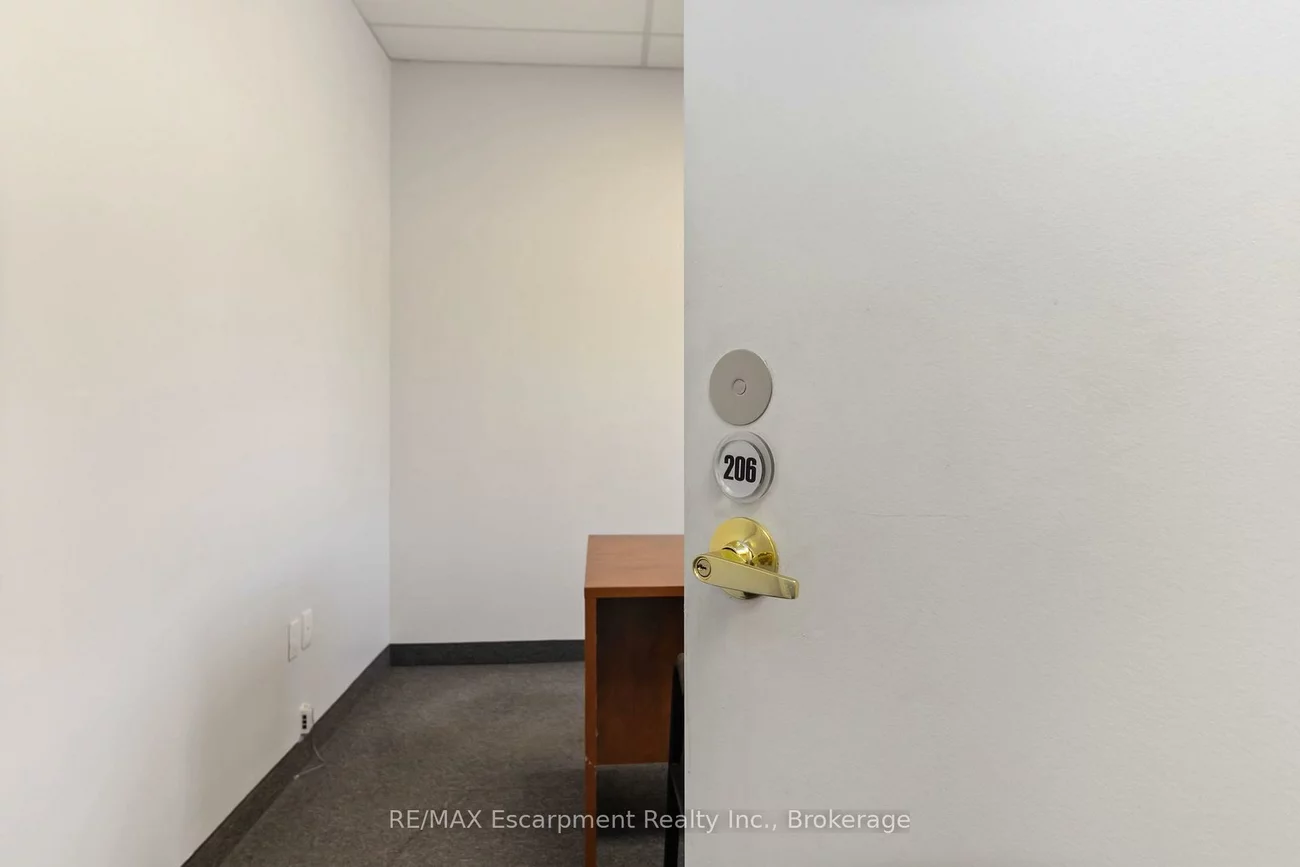 53, Village Centre, City Centre, Mississauga