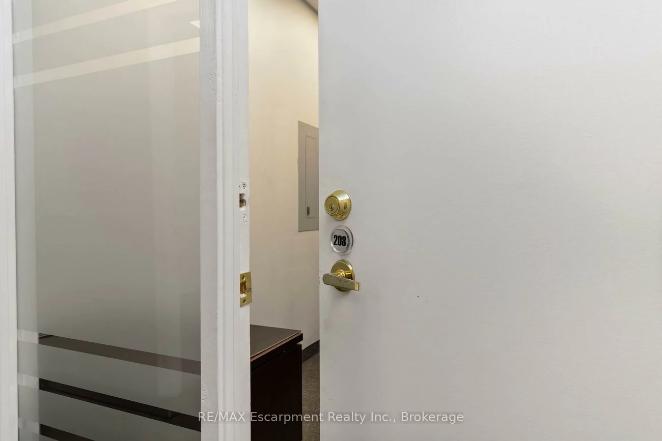 53, VILLAGE CENTRE, City Centre, Mississauga