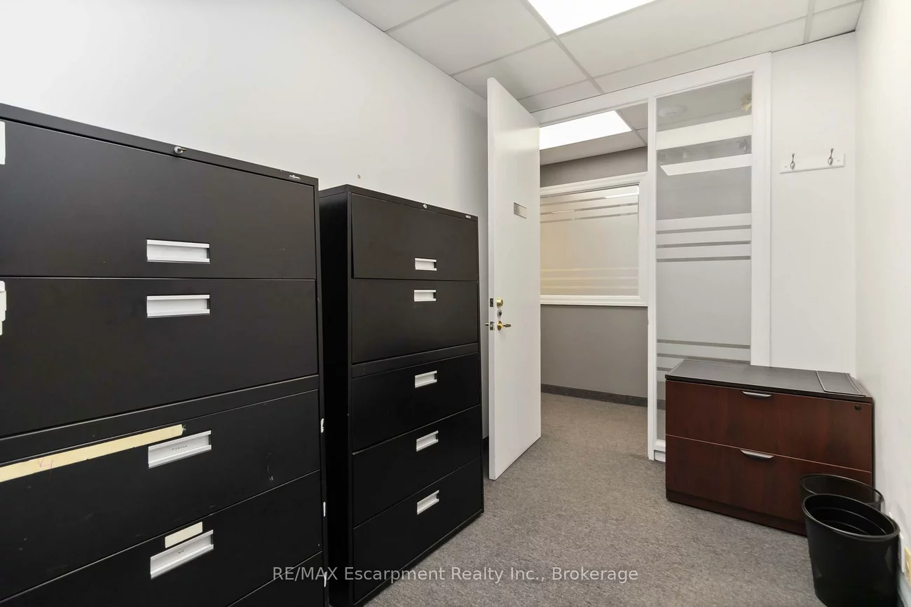 53, VILLAGE CENTRE, City Centre, Mississauga