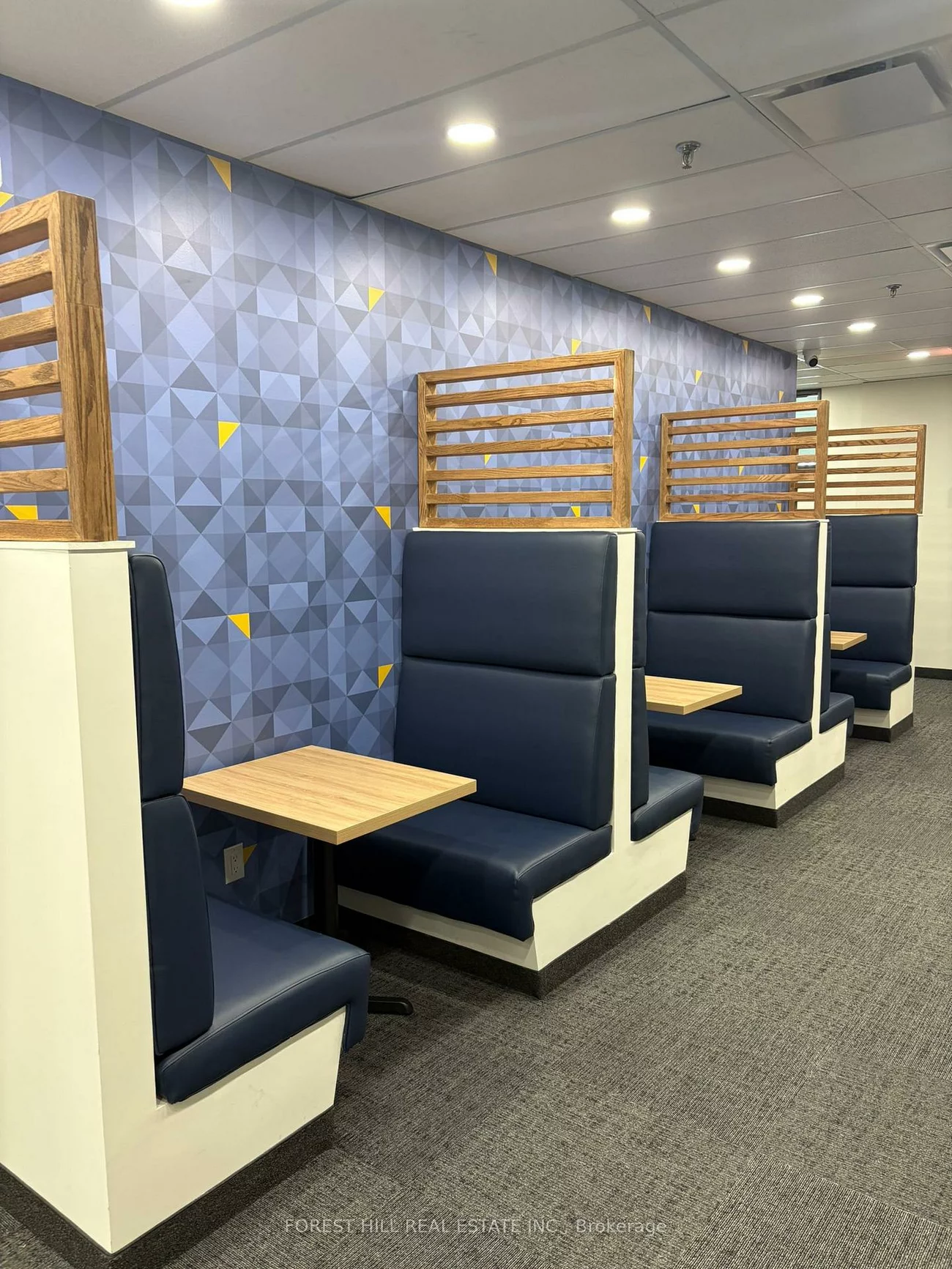 350, Burnhamthorpe, City Centre, Mississauga