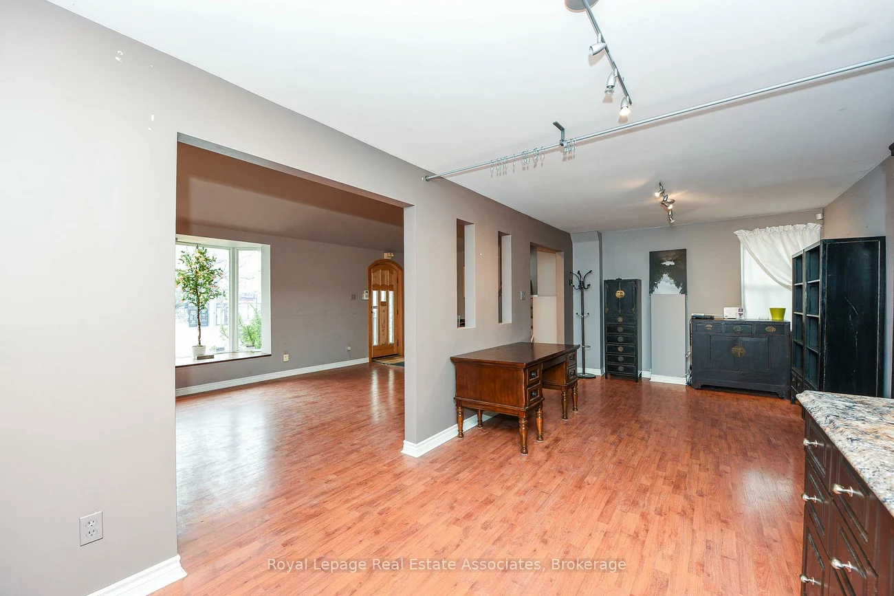 270, Lakeshore, Port Credit, Mississauga