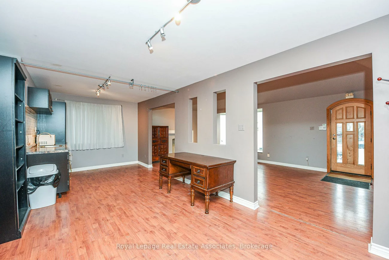 270, Lakeshore, Port Credit, Mississauga