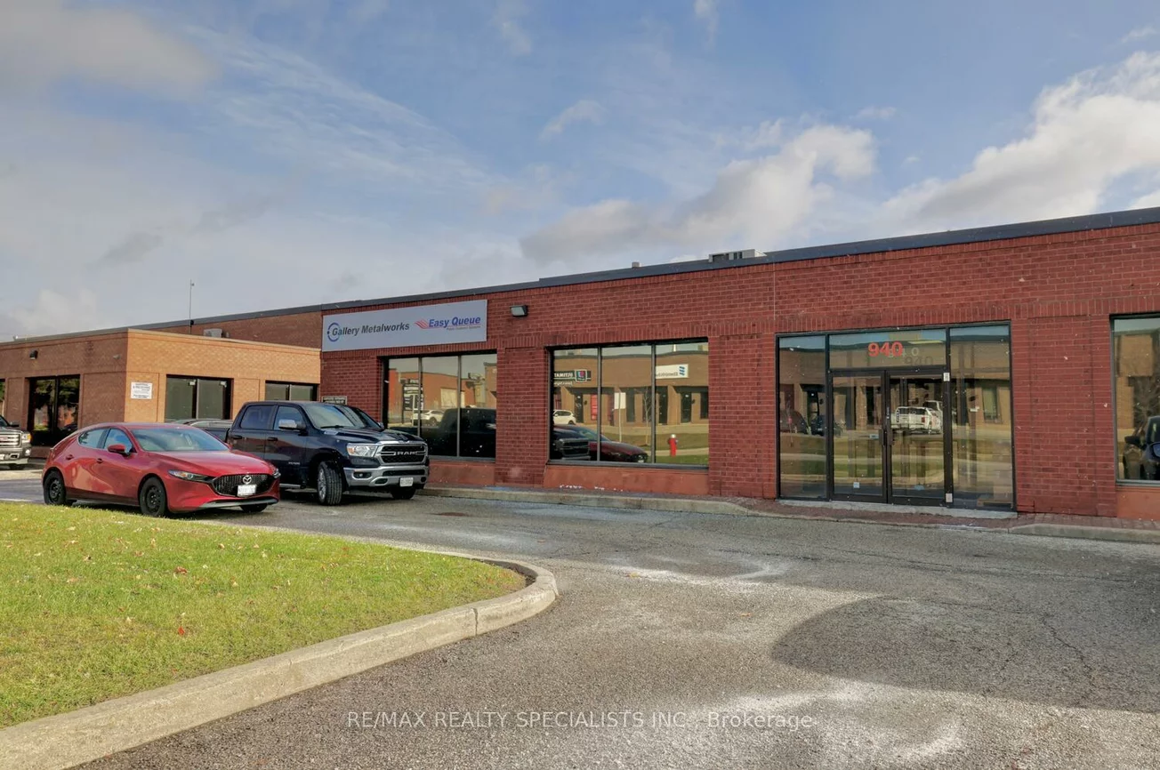 940, Westport, Northeast, Mississauga