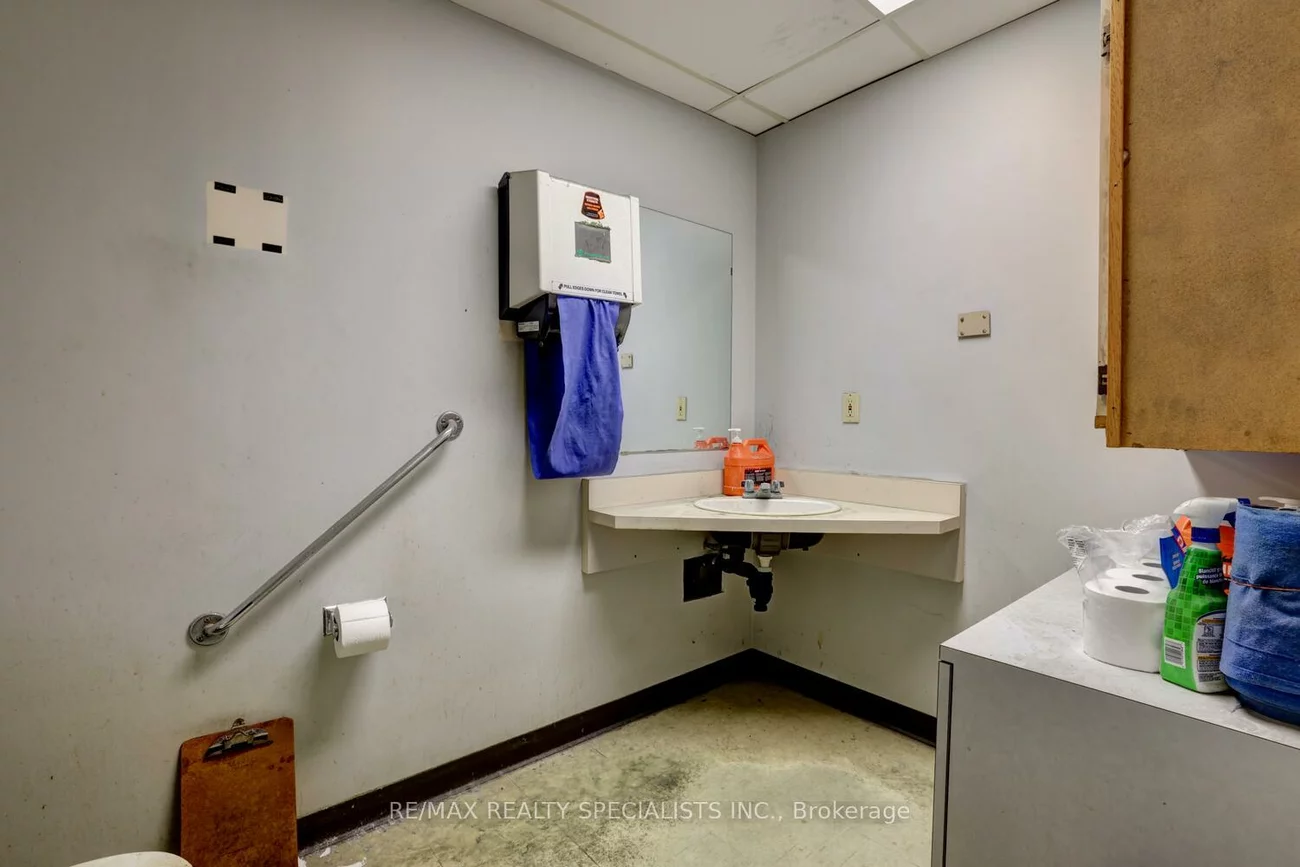 940, Westport, Northeast, Mississauga