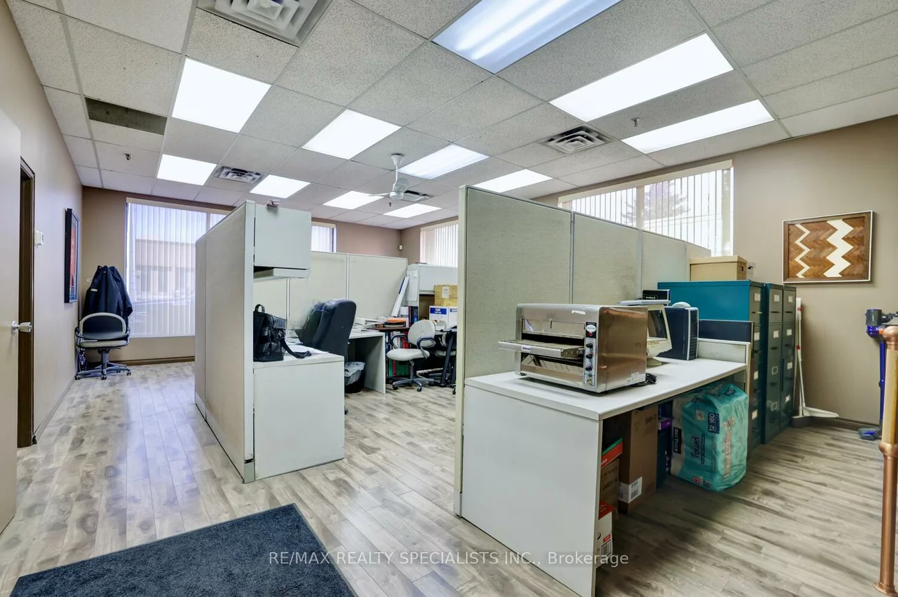 940, Westport, Northeast, Mississauga