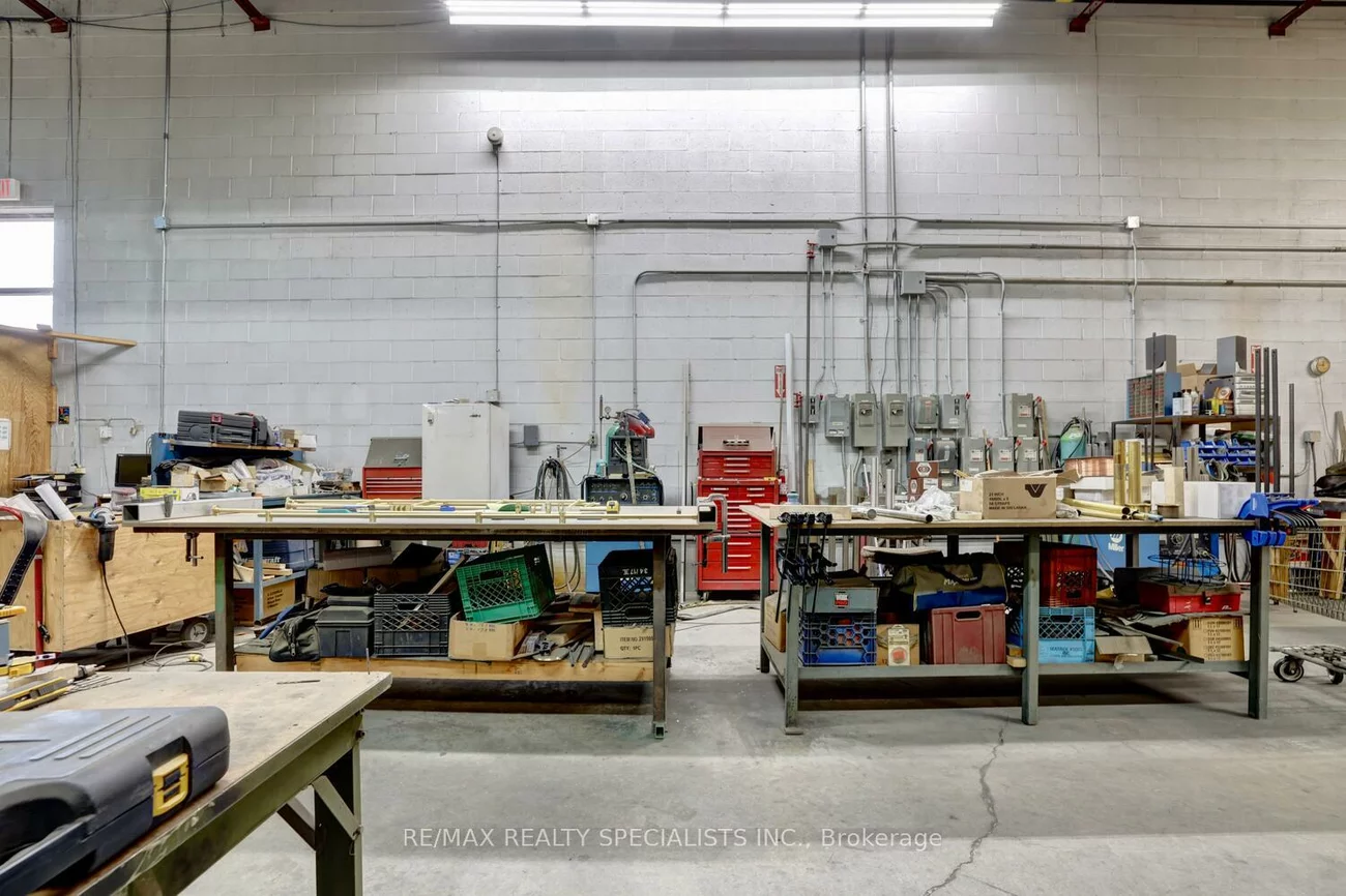 940, Westport, Northeast, Mississauga