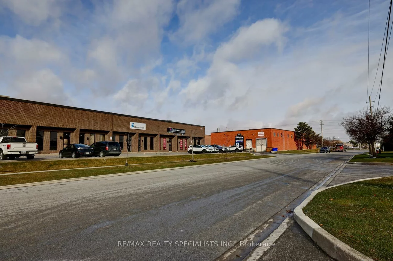 940, Westport, Northeast, Mississauga