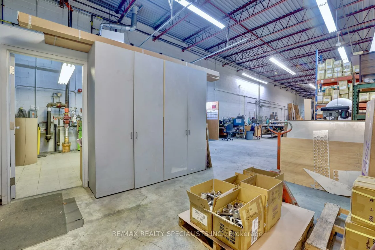 940, Westport, Northeast, Mississauga