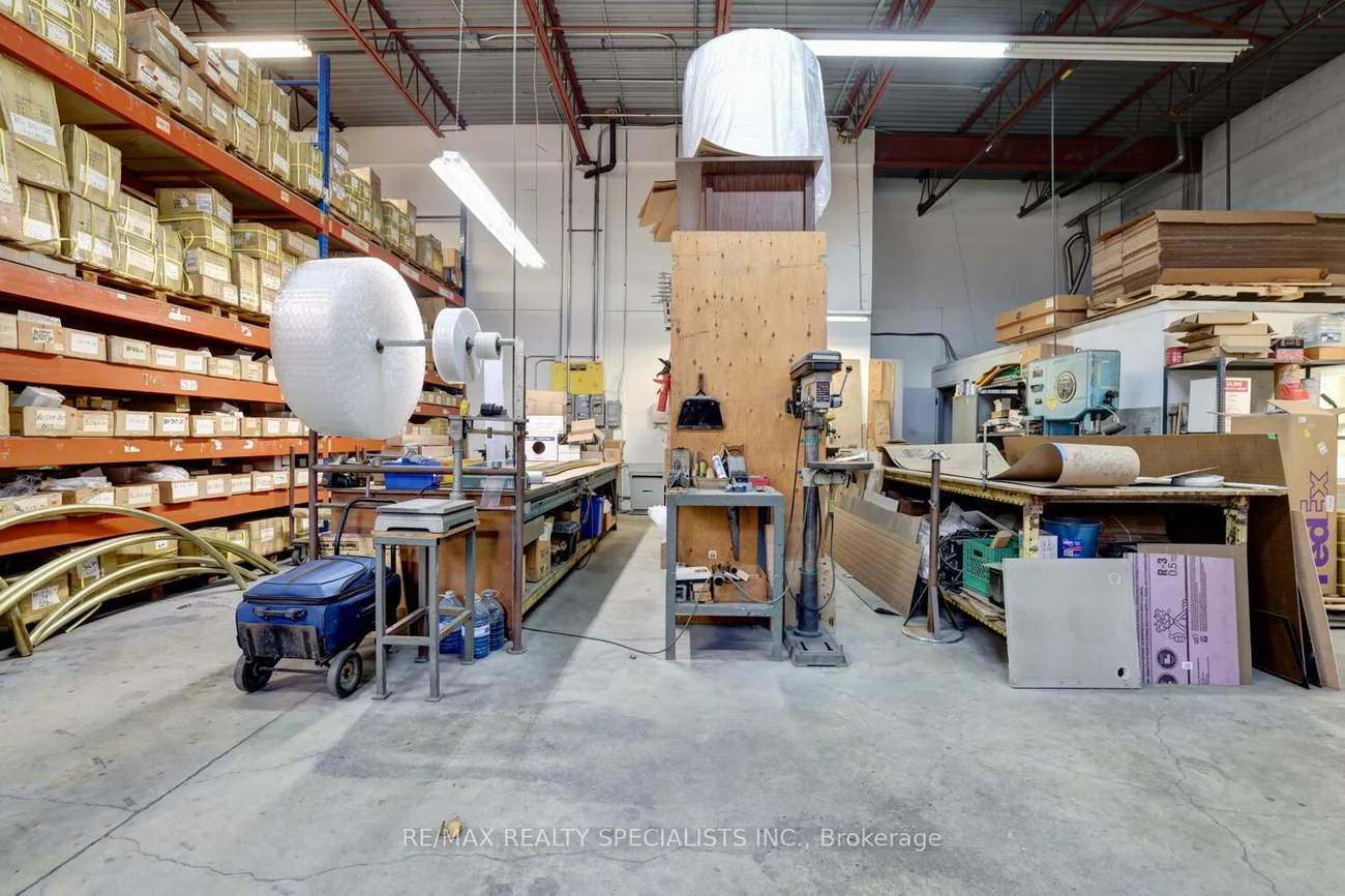 940, Westport, Northeast, Mississauga